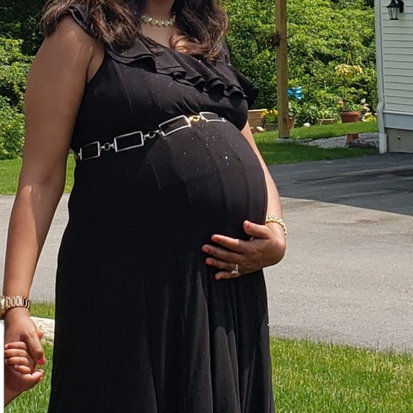 R & M Richards Dresses & Skirts - *Host Pick*Maternity XL black with gold maxi dress